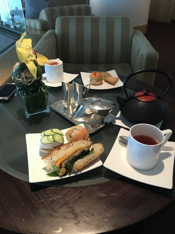 Club Intercontinental tea time and snacks